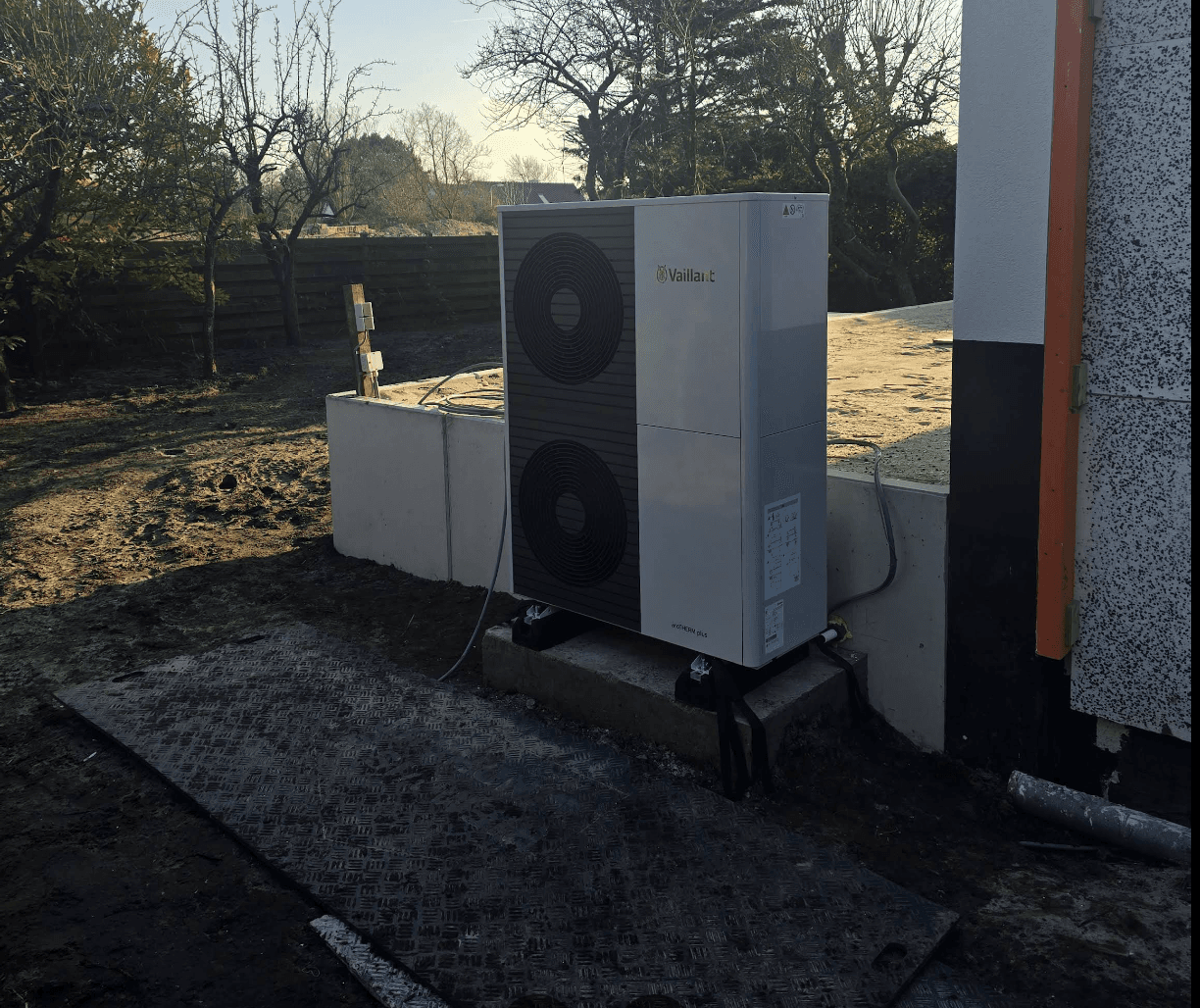 Bedrijfsbus van Zandbergen Installatietechniek.